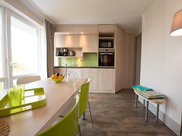 Bayside Apartment in Bleriot-plage