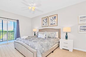 Upstay Modern 3BR Getaway w Pool and Hot Tub