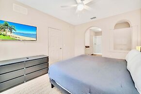 Family Fun Condo: Pool, Hot Tub, Saunanear Disney