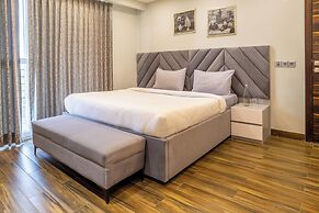 Housr 2 BHK Apartment Sector 41 Gurgaon