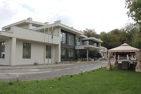 Chukhur Gabala Museum Hotel