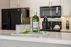 Parkside Retreat 2 Suites, Office, Garage