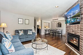 Parkside Retreat 2 Suites, Office, Garage