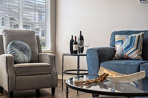 Parkside Retreat 2 Suites, Office, Garage