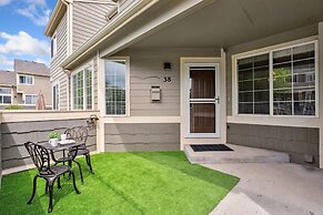 Parkside Retreat 2 Suites, Office, Garage