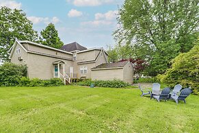 11 Mi to Oneida Lake: Spacious Apt in Verona!