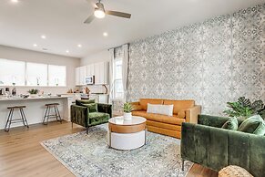 Townhome 1 Mi to Grant Park & Atlanta Beltline!