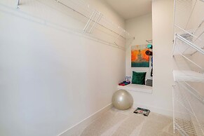 Townhome 1 Mi to Grant Park & Atlanta Beltline!