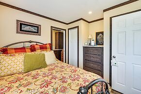 6 Mi to Topsey Exotic Ranch: Retreat on 12 Acres!