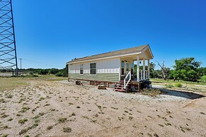 6 Mi to Topsey Exotic Ranch: Retreat on 12 Acres!