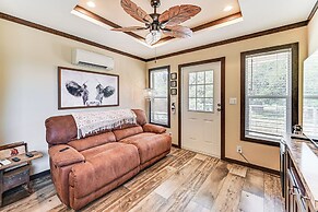 6 Mi to Topsey Exotic Ranch: Retreat on 12 Acres!