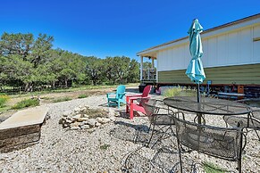 6 Mi to Topsey Exotic Ranch: Retreat on 12 Acres!