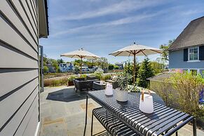 Walk to Beach: Luxe Home w/ Fire Pit in Rowayton!