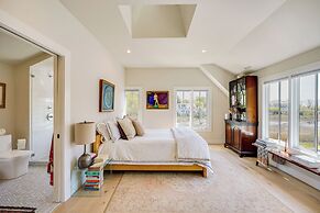 Walk to Beach: Luxe Home w/ Fire Pit in Rowayton!