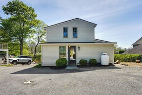 Walk to Beach: Luxe Home w/ Fire Pit in Rowayton!