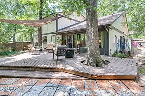 2 Mi to Market St: Gem w/ Peaceful Deck & Porch
