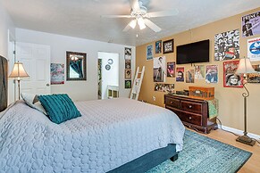 2 Mi to Market St: Gem w/ Peaceful Deck & Porch