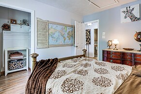 2 Mi to Market St: Gem w/ Peaceful Deck & Porch