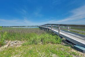 Walk to Beach & Marsh: Condo in Murrells Inlet