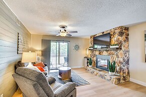 Lake & Pool Access: Lazy Days Condo w/ Balcony!