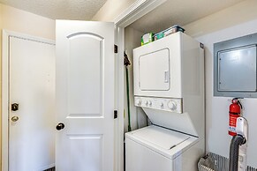 Lake & Pool Access: Lazy Days Condo w/ Balcony!