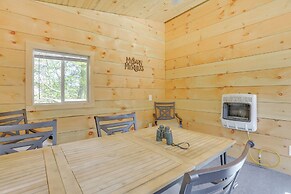 4 Mi to Delaware River: Callicoon Retreat w/ Deck!