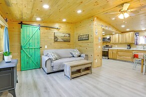 4 Mi to Delaware River: Callicoon Retreat w/ Deck!