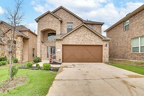 Walk to Lake Ray Hubbard: Spacious Family Home!