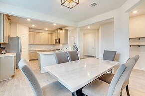 Walk to Lake Ray Hubbard: Spacious Family Home!
