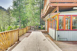 Rustic Ketchikan Escape Wildlife & Water Views