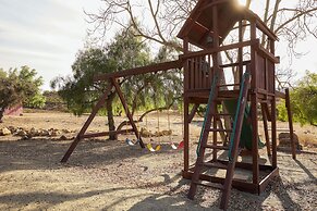 28 Mi to San Diego: Farmhouse on 320 Acres
