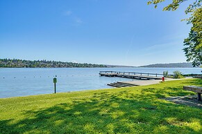 8 Mi to Dtwn Seattle: Pet-friendly Apt w/ Hot Tub