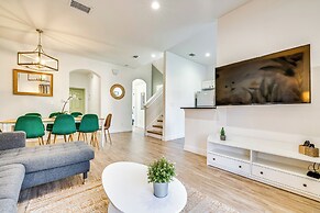 8 Mi to Disney: Luxe Townhome in Kissimmee