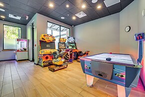 8 Mi to Disney: Luxe Townhome in Kissimmee