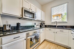 8 Mi to Disney: Luxe Townhome in Kissimmee