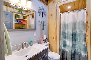 < 1 Mi to Devils Fork Recreation Area: Cozy Cabin!