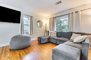 Walk to Golf: Cozy Home w/ Lush Yard in Atlanta!