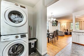 Walk to Golf: Cozy Home w/ Lush Yard in Atlanta!