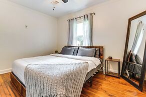 Walk to Golf: Cozy Home w/ Lush Yard in Atlanta!