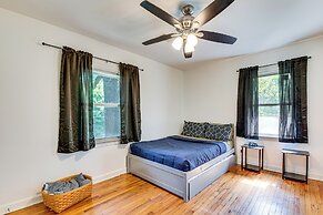 Walk to Golf: Cozy Home w/ Lush Yard in Atlanta!