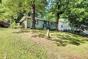 Walk to Golf: Cozy Home w/ Lush Yard in Atlanta!