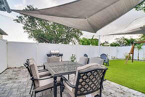 5 Mi to Beach: Tampa Retreat w/ Furnished Lanai!