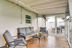 5 Mi to Beach: Tampa Retreat w/ Furnished Lanai!