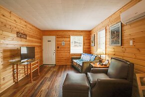 1 Mi to Greers Ferry Lake: Cabin w/ Pool Access