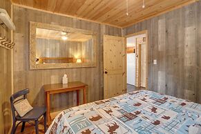 1 Mi to Greers Ferry Lake: Cabin w/ Pool Access