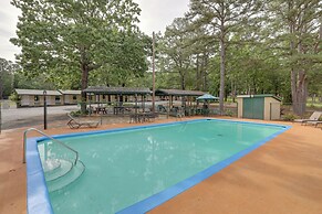 Boat, Swim & Hike: Cottage Near Greers Ferry Lake!