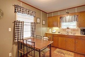 Boat, Swim & Hike: Cottage Near Greers Ferry Lake!