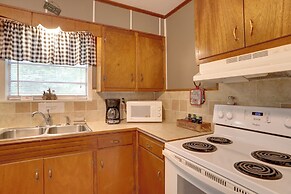 Boat, Swim & Hike: Cottage Near Greers Ferry Lake!