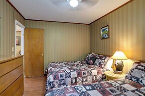 Boat, Swim & Hike: Cottage Near Greers Ferry Lake!