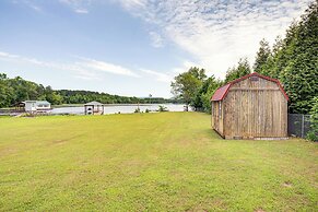 Boat, Kayak & Swim: Lake Guntersville Family Home